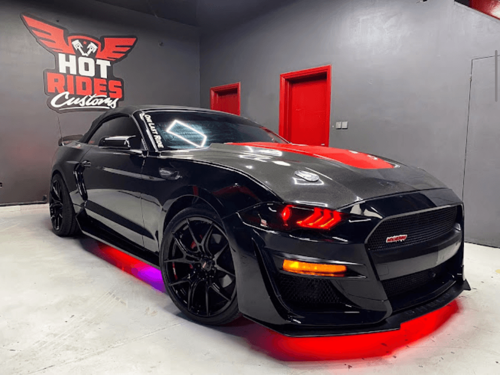 Customer Mustang
